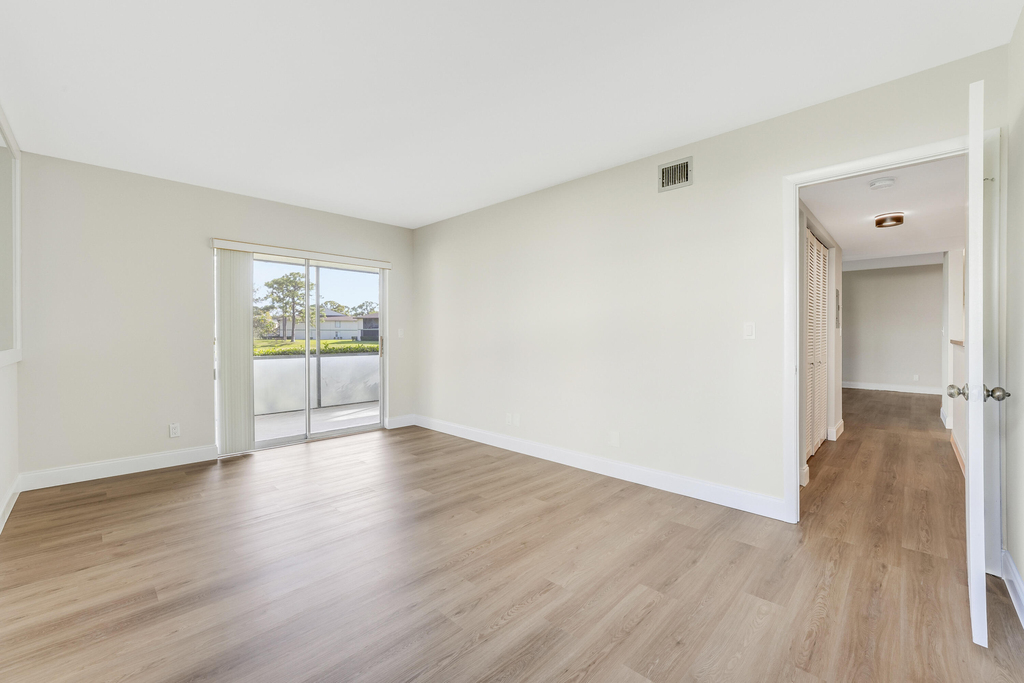 6489 Chasewood Drive - Photo 13