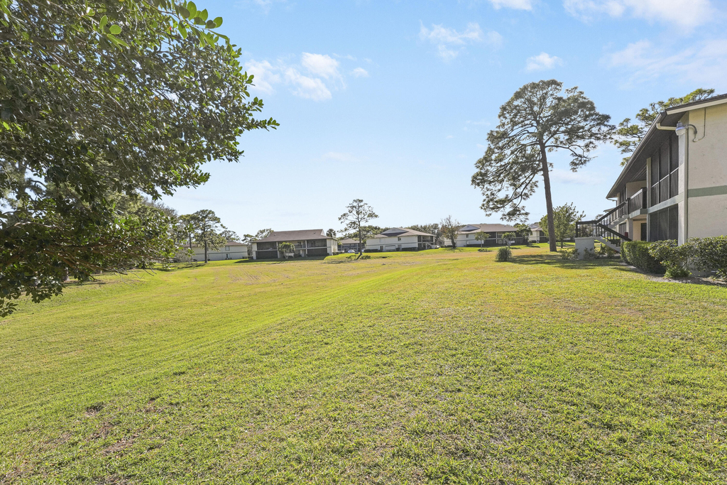 6489 Chasewood Drive - Photo 3