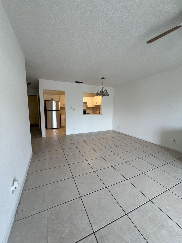 4129 Nw 88th Avenue - Photo 6