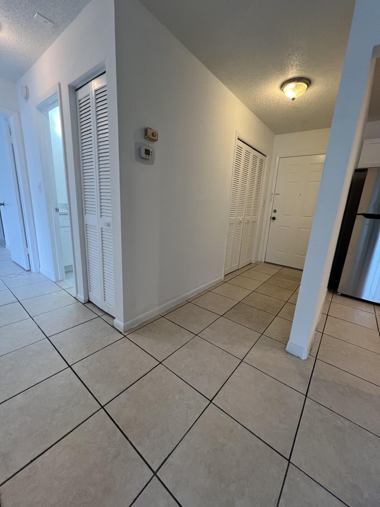4129 Nw 88th Avenue - Photo 7