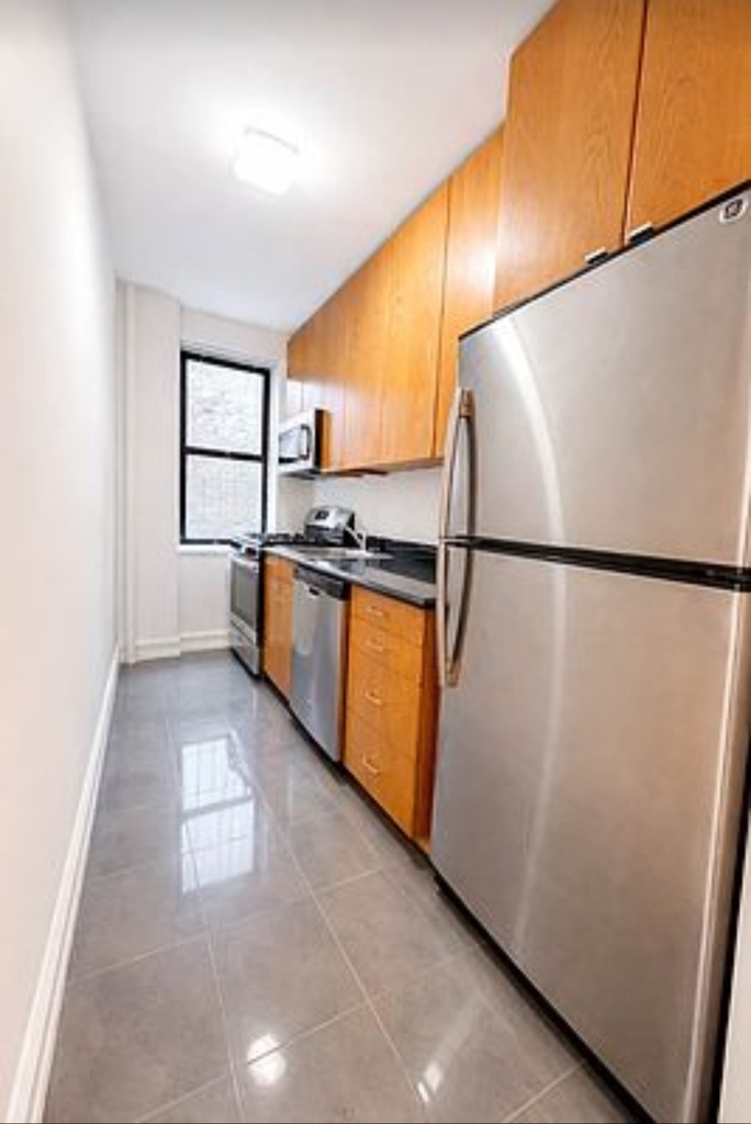 1680 york avenue  - Photo 1