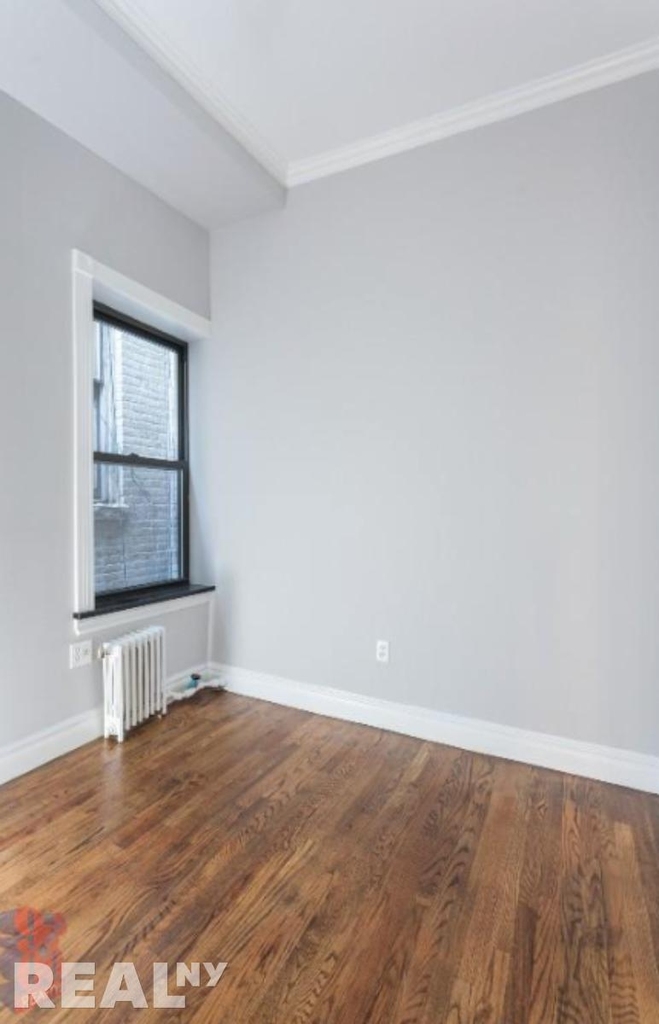 Mott St - Photo 6