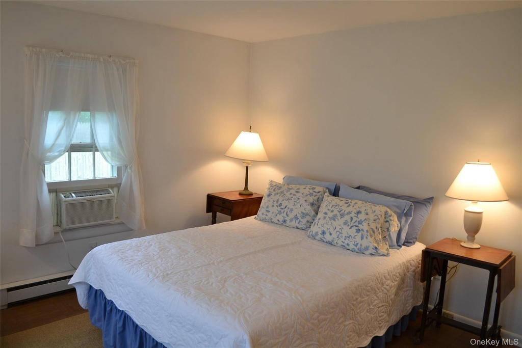 34a Sag Harbor Road - Photo 4