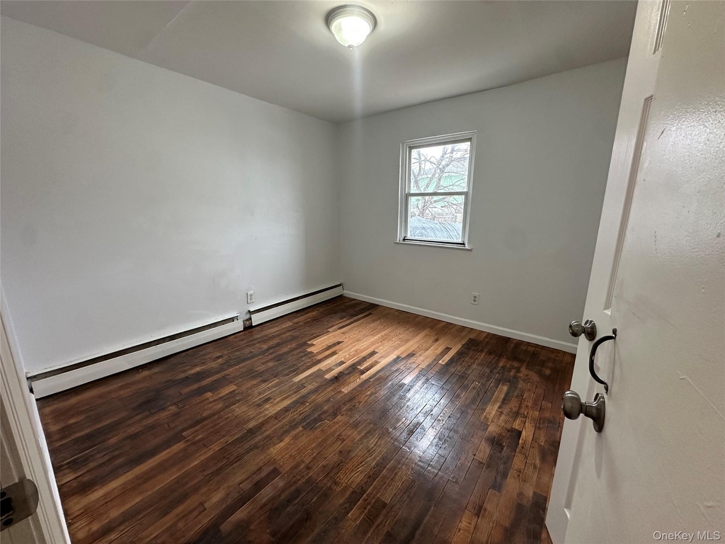 210 Wellington Street - Photo 5