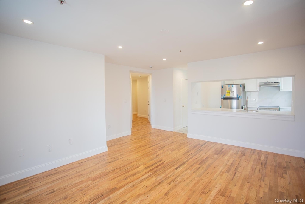 10 Franklin Boulevard - Photo 8