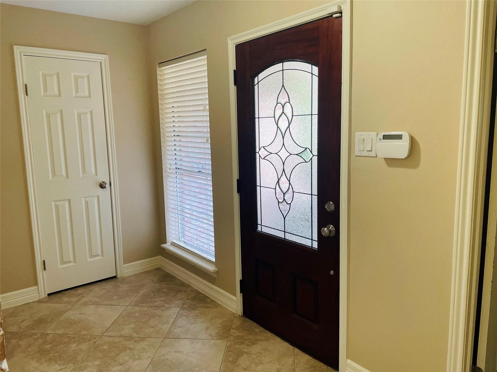 3310 Glen Spring Drive - Photo 2