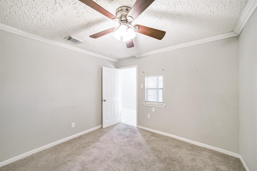 22203 Fincastle Drive - Photo 26