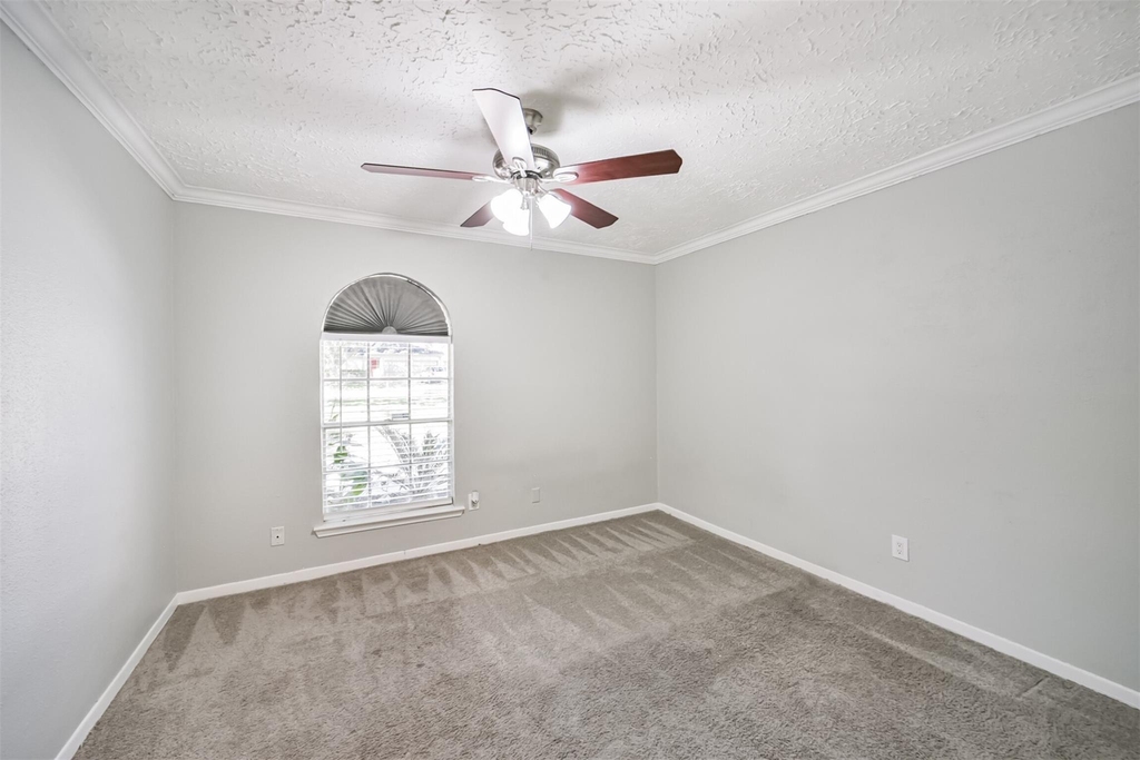 22203 Fincastle Drive - Photo 29