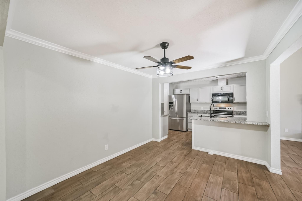 22203 Fincastle Drive - Photo 17