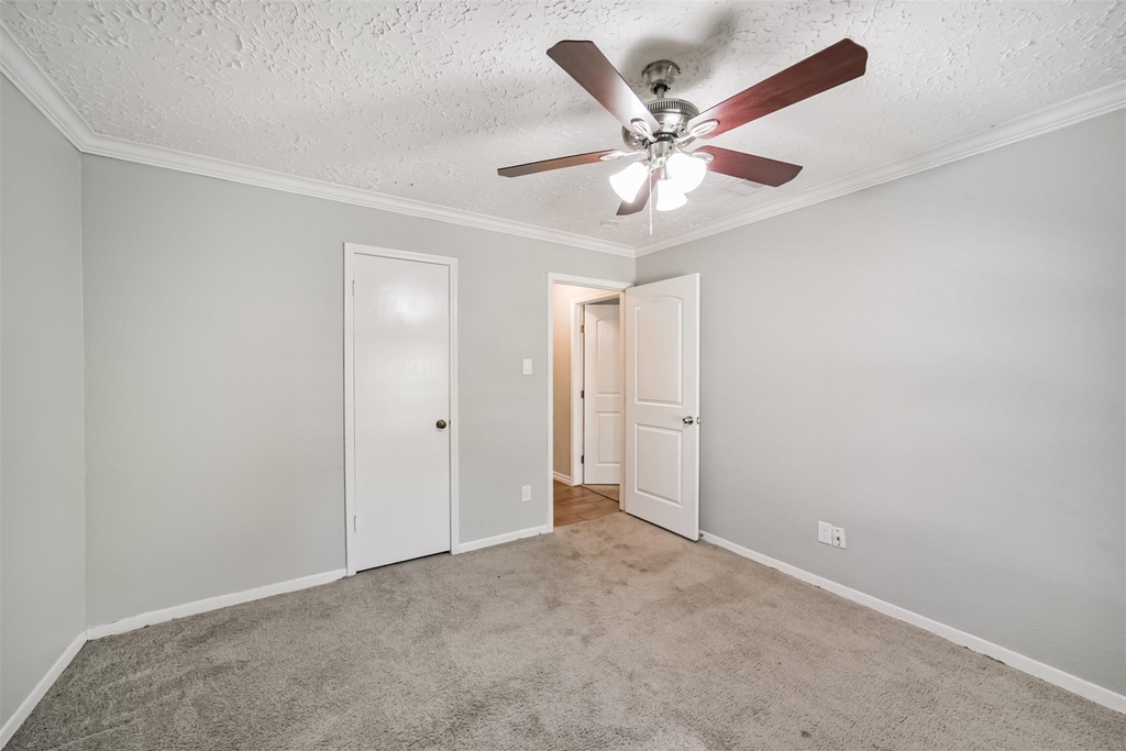 22203 Fincastle Drive - Photo 30