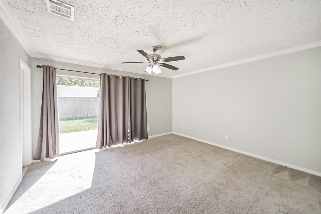 22203 Fincastle Drive - Photo 19