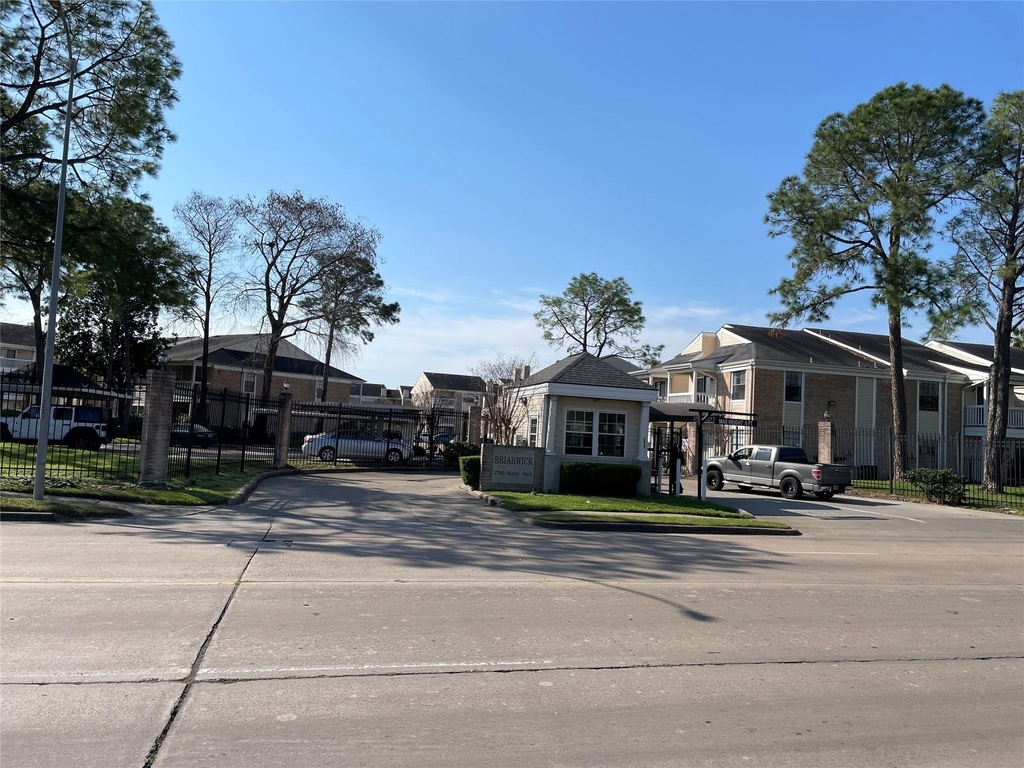 2750 Holly Hall Street - Photo 3