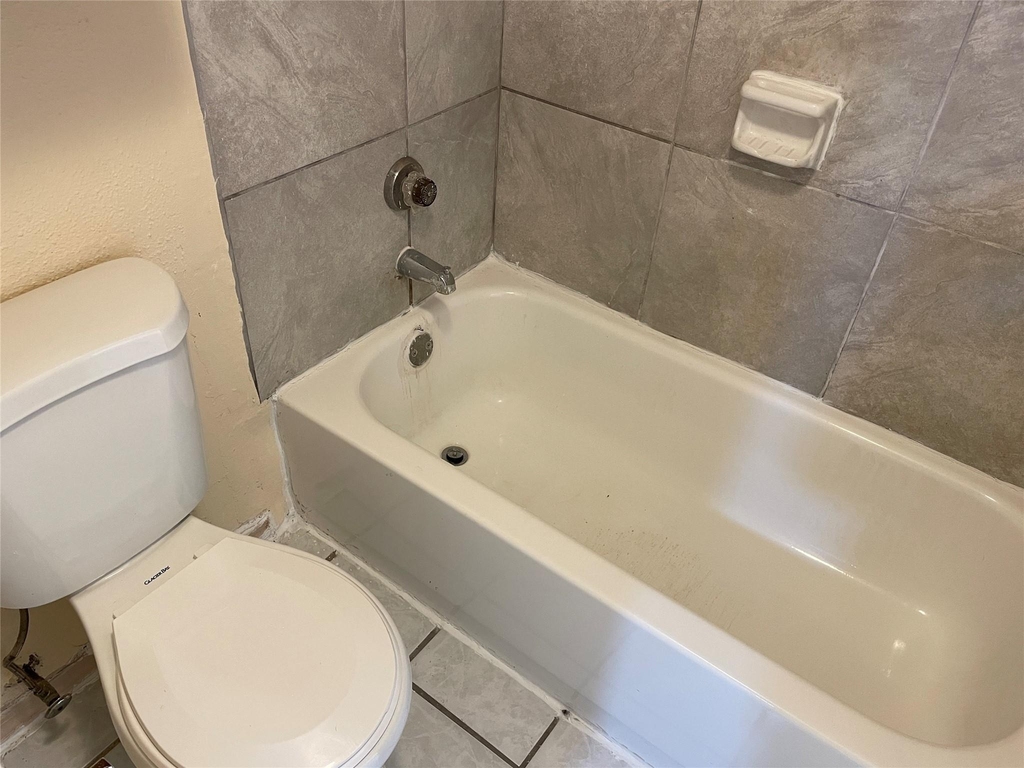 2750 Holly Hall Street - Photo 18