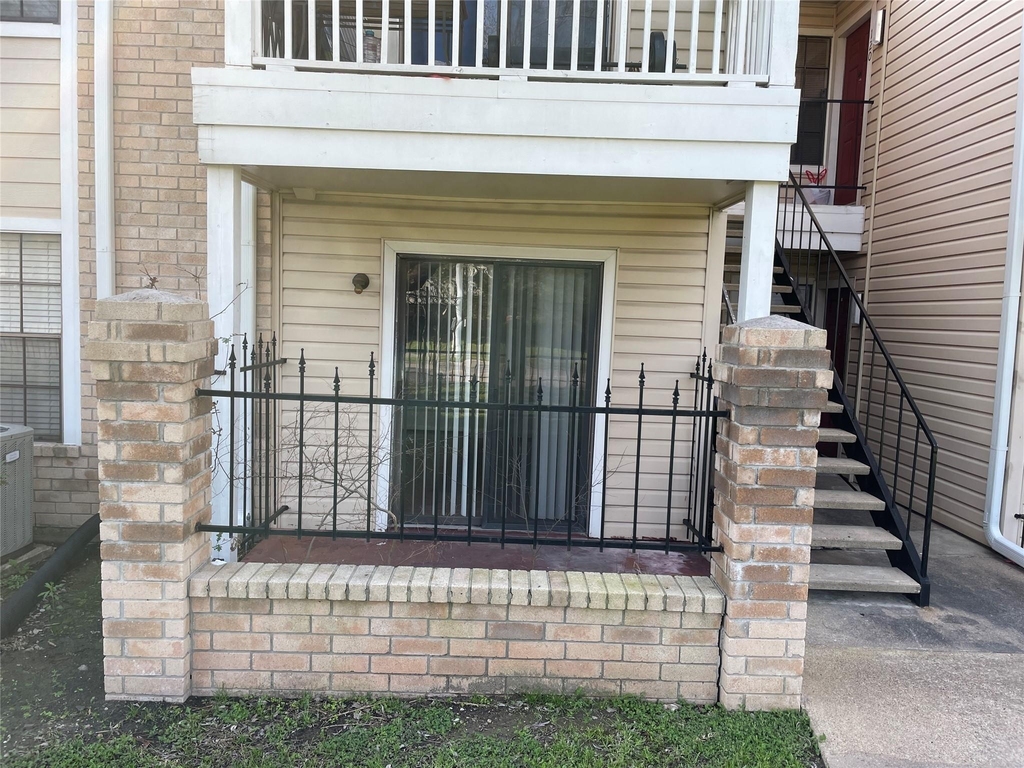 2750 Holly Hall Street - Photo 6