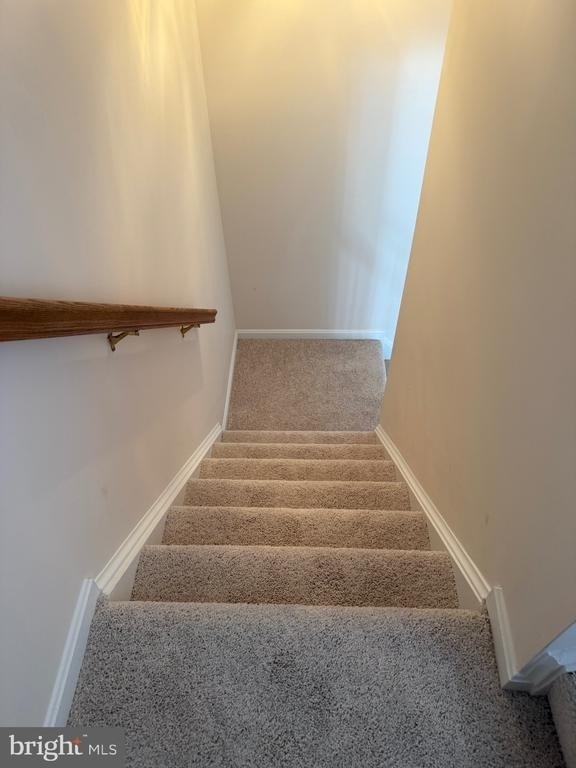 144 Keating Circle - Photo 15