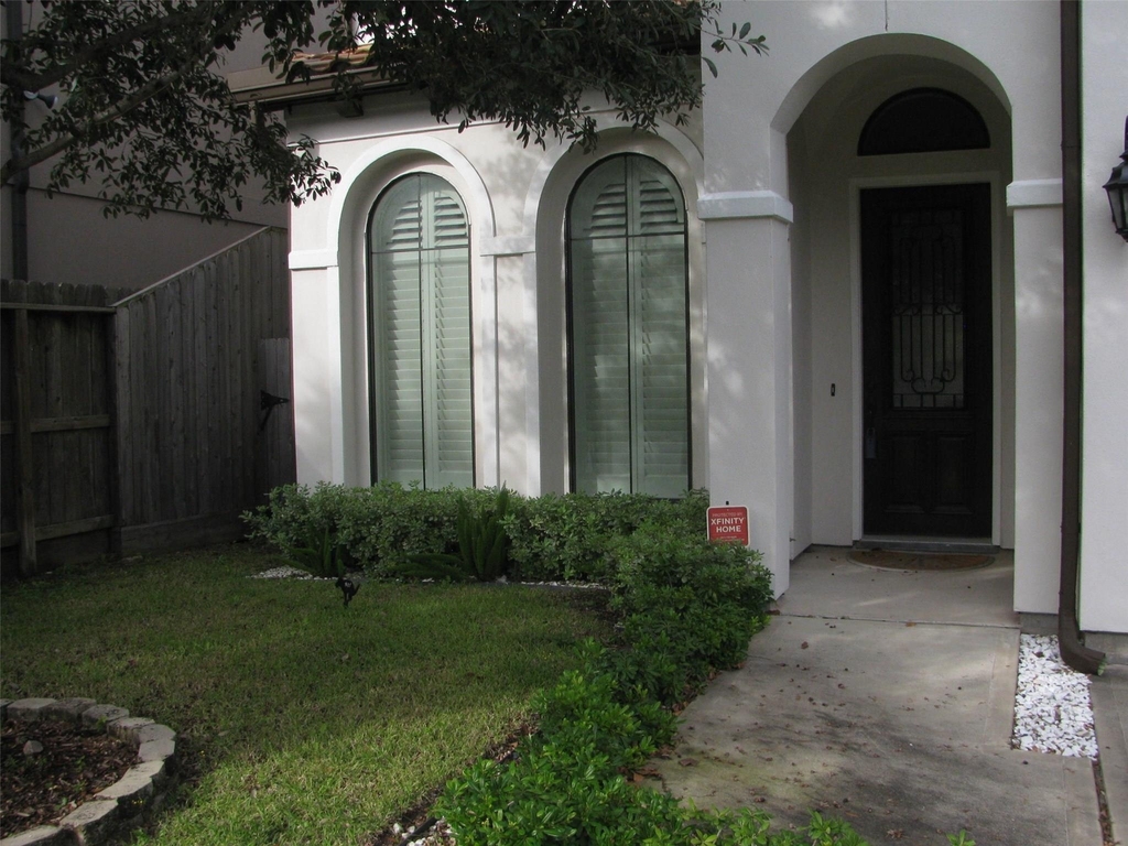 4112 Blossom Street - Photo 2