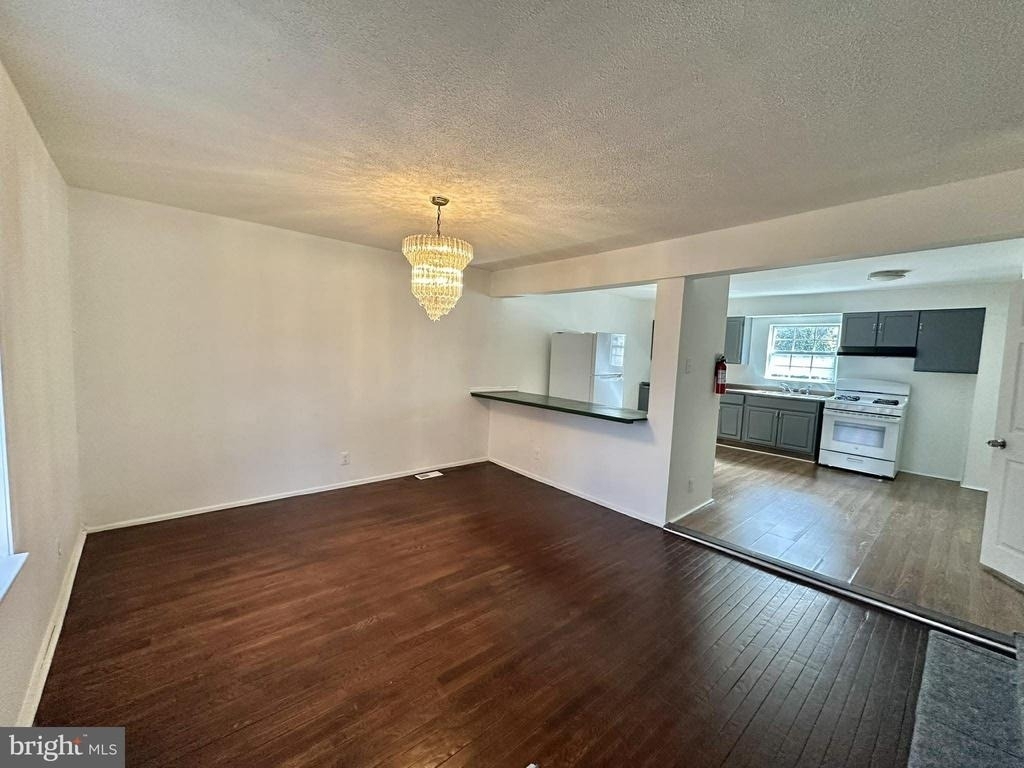 2015 S Lincoln Street S - Photo 7