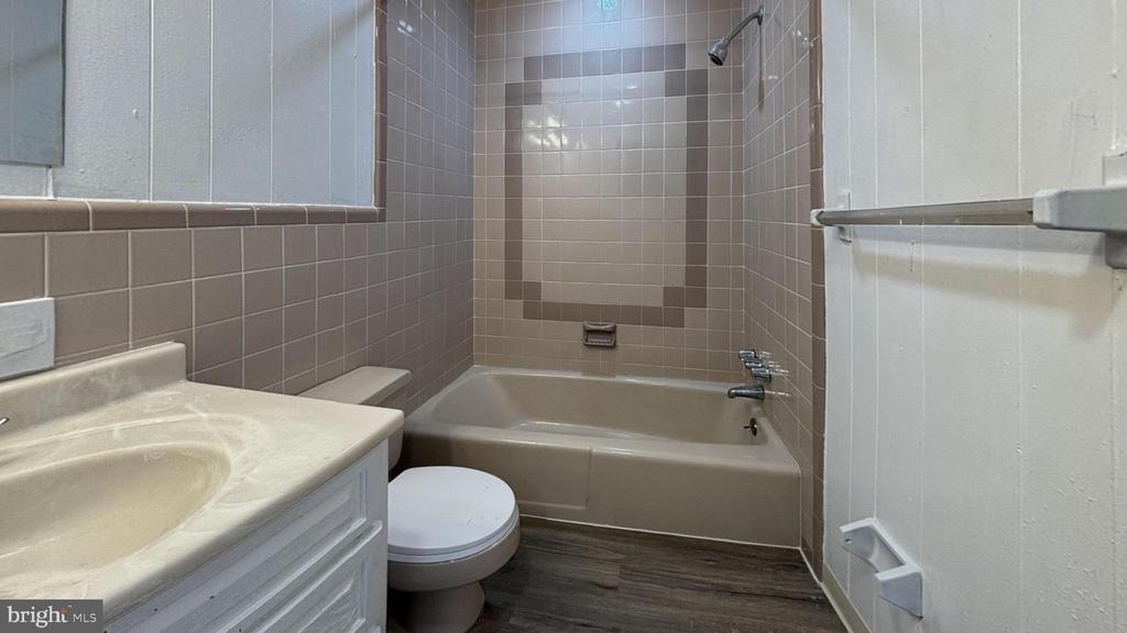 2607 62nd Street - Photo 9