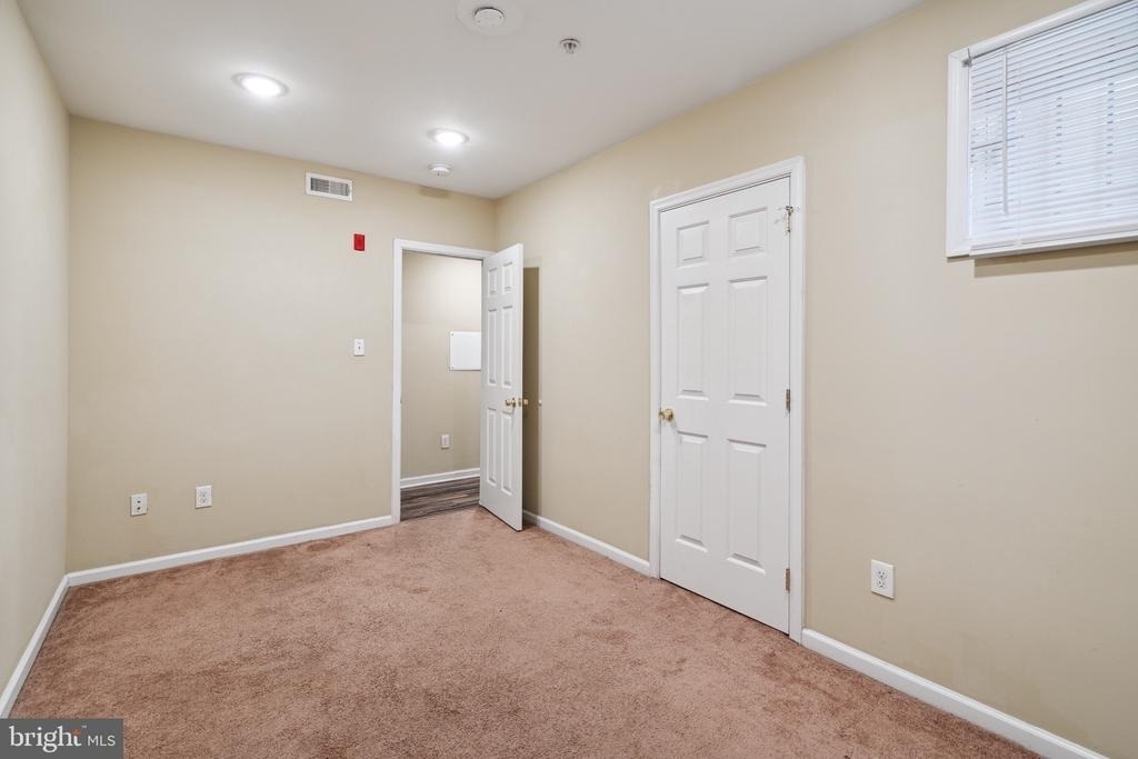1611 N 17th Street - Photo 6