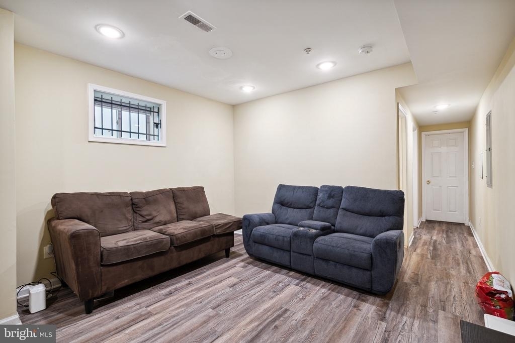 1611 N 17th Street - Photo 17