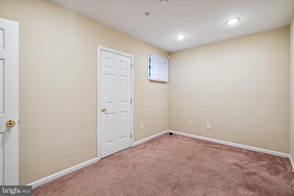 1611 N 17th Street - Photo 5
