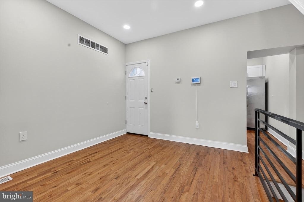 2543 Nicholas Street - Photo 5