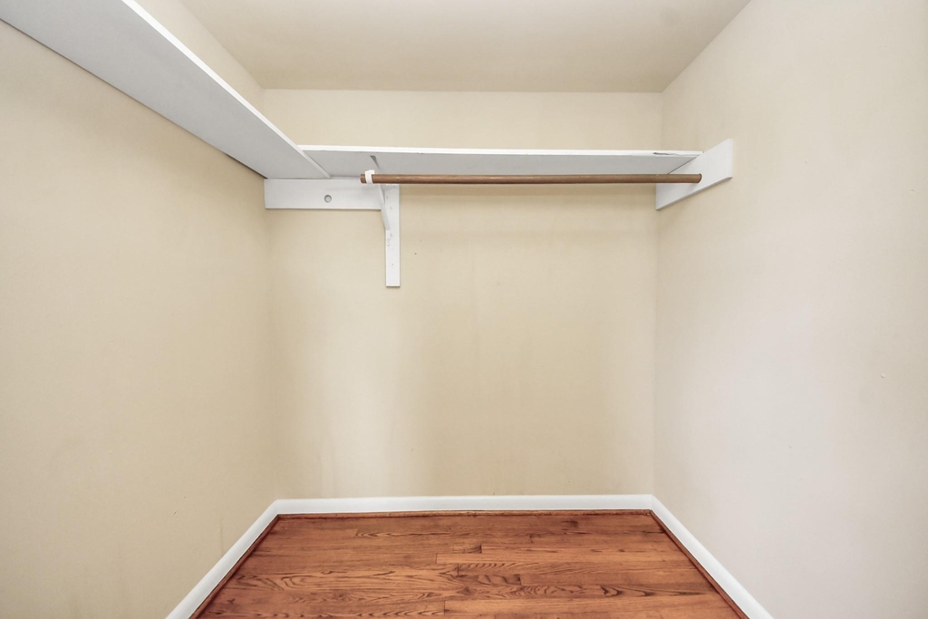 2513 Leslie Street - Photo 26