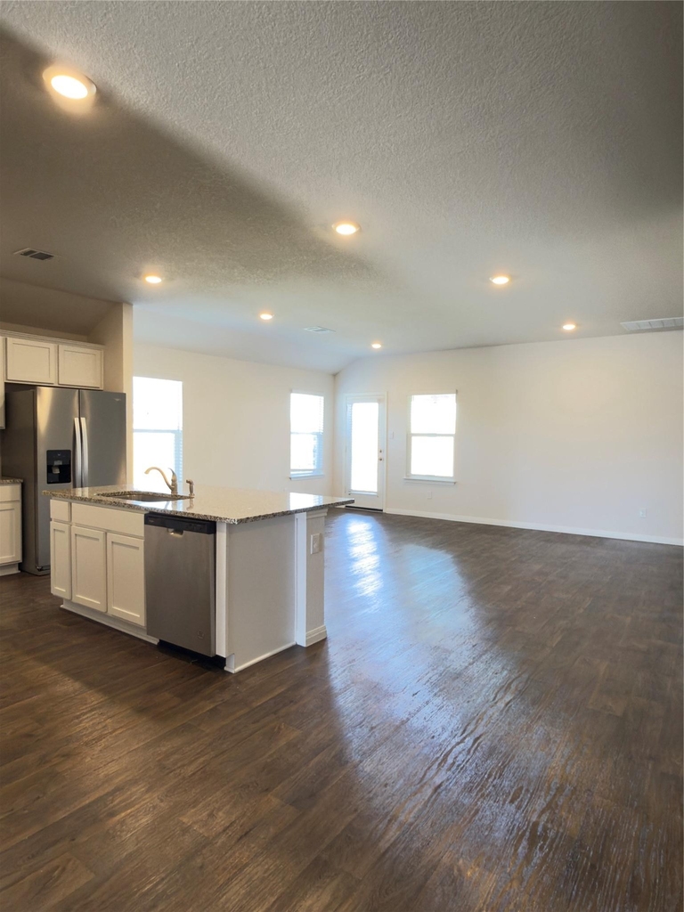 282 Texas Palmetto Cir - Photo 5