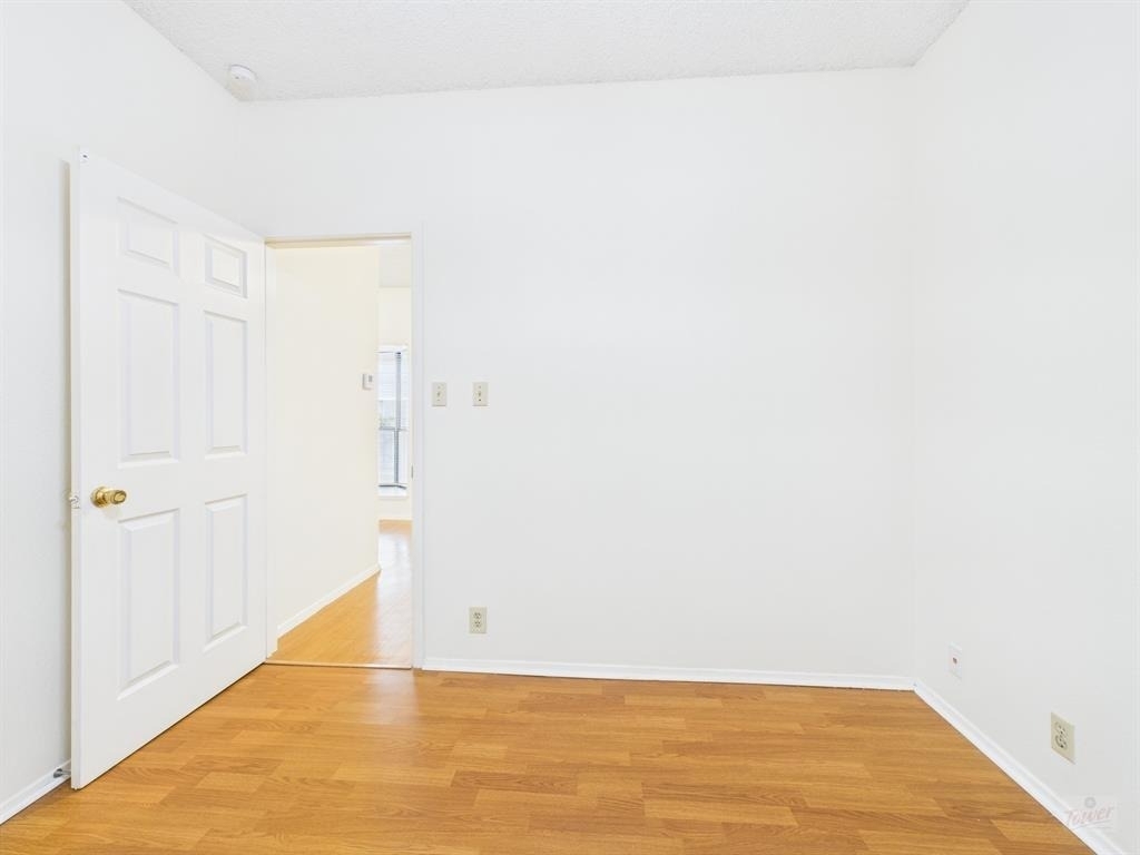 2604 Salado St - Photo 7