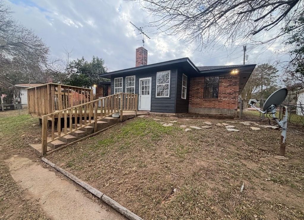 1803 S Park Street - Photo 17
