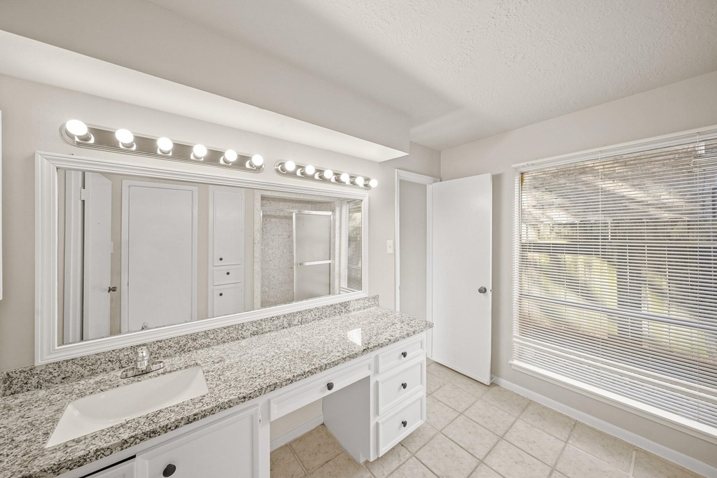 6514 Winkleman Road - Photo 6