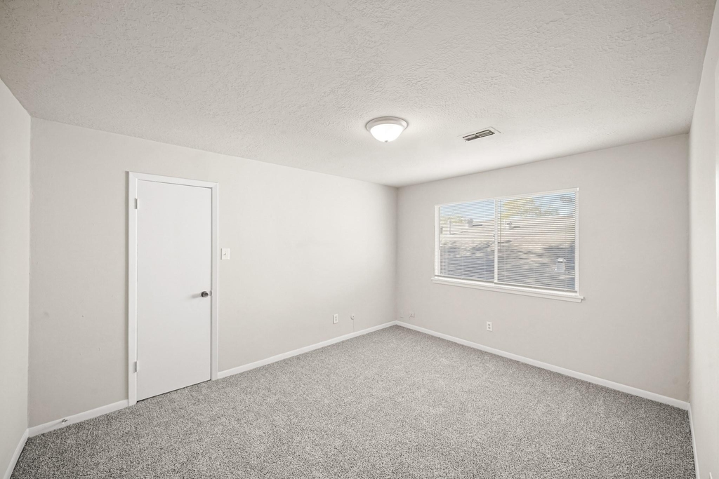 6514 Winkleman Road - Photo 9