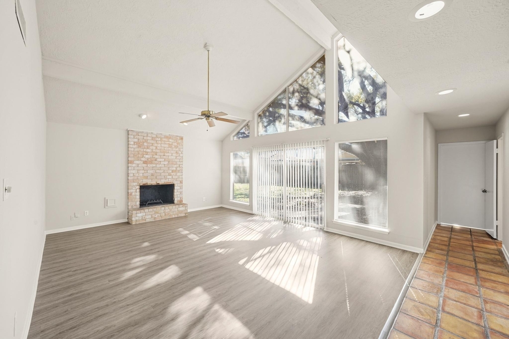 6514 Winkleman Road - Photo 2