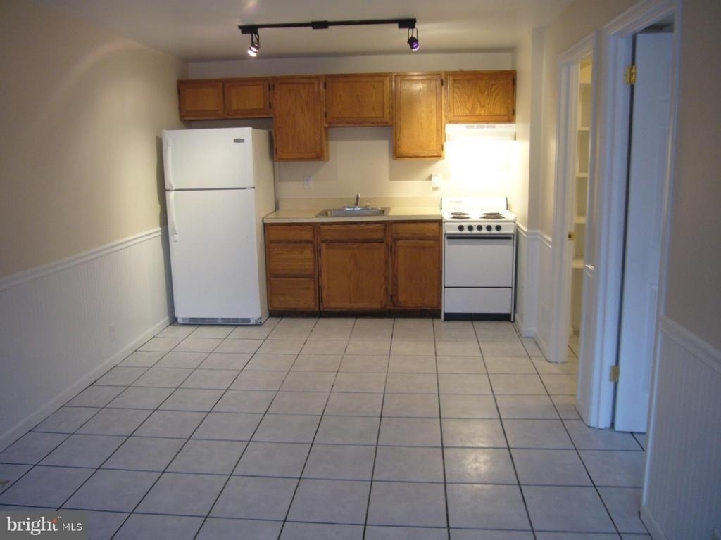 335 Marshall Street - Photo 4