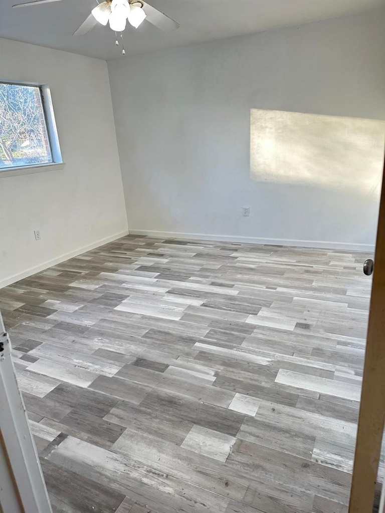 600 W Mimosa Street - Photo 11