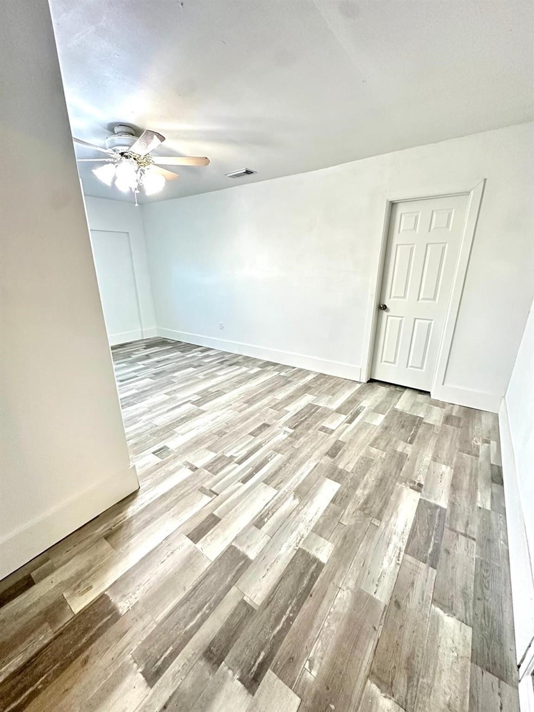 600 W Mimosa Street - Photo 6
