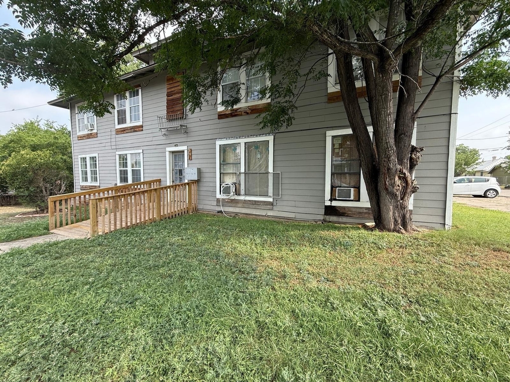 541 Hammond Ave - Photo 8