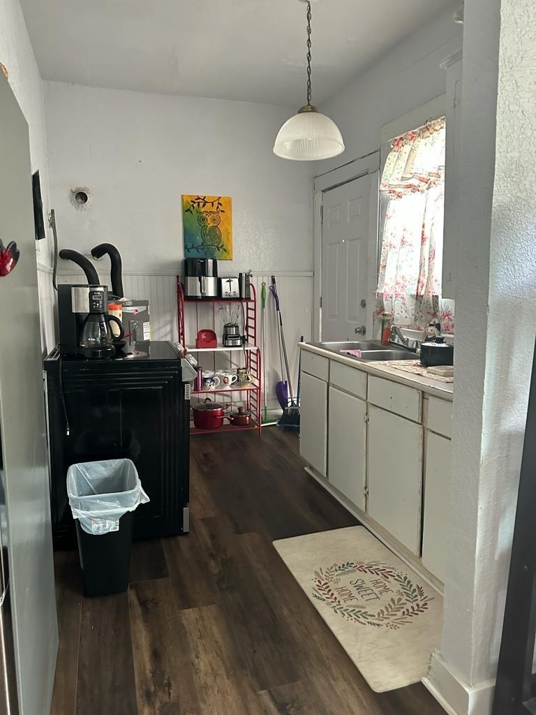 541 Hammond Ave - Photo 4