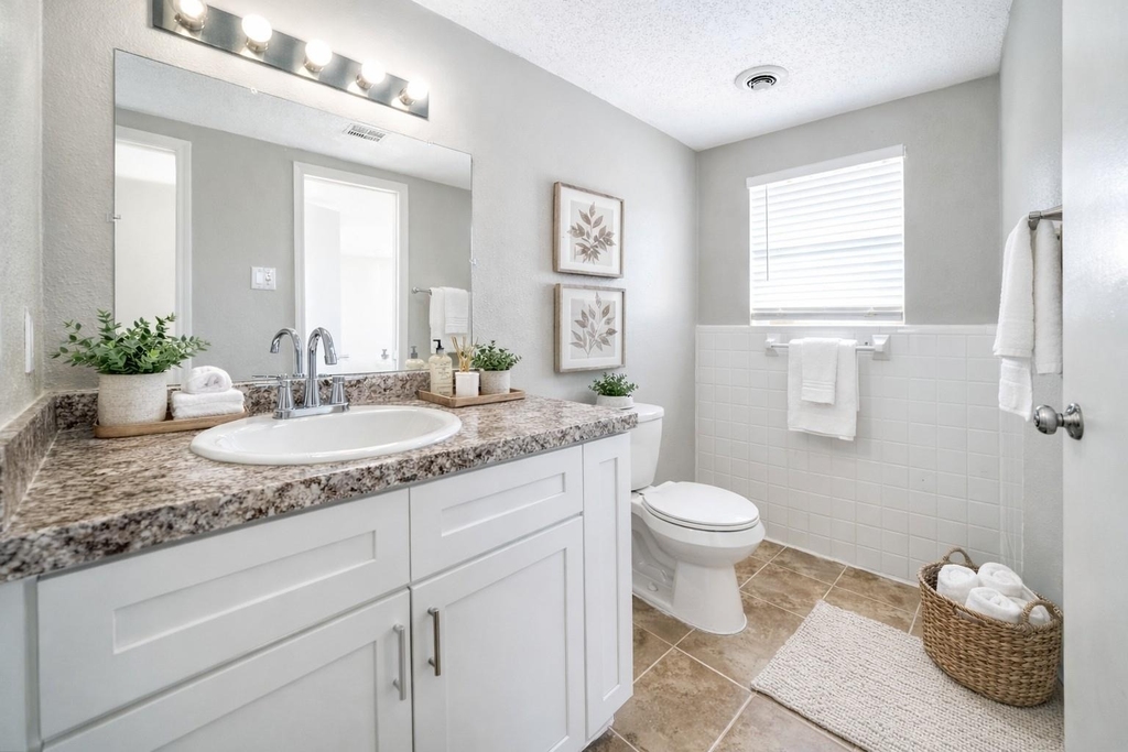 8100 Leonora Street - Photo 8