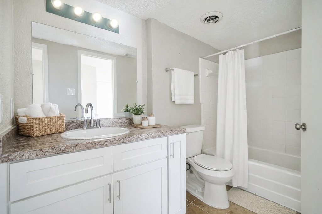 8100 Leonora Street - Photo 7