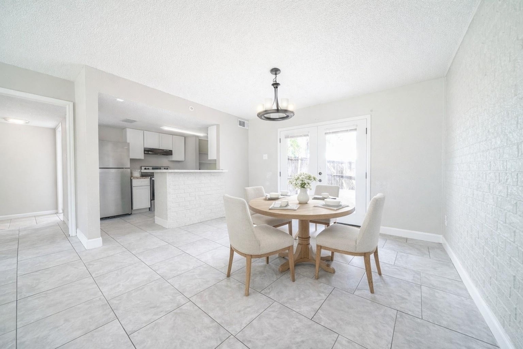 8100 Leonora Street - Photo 1