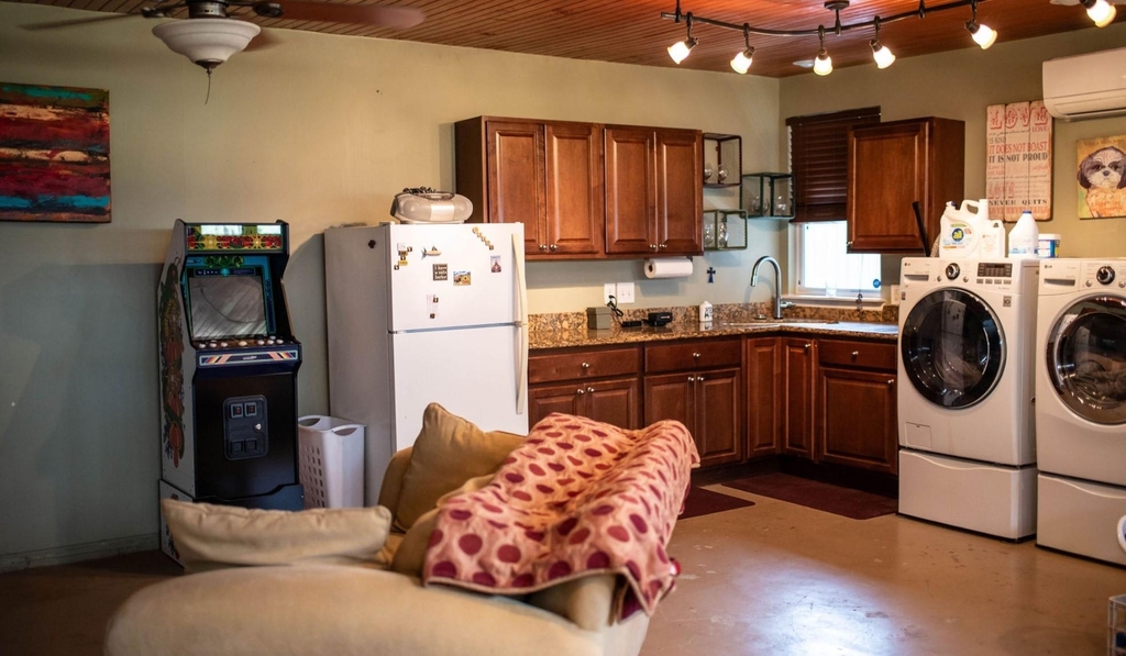 1911 Shadow Bend Dr - Photo 14