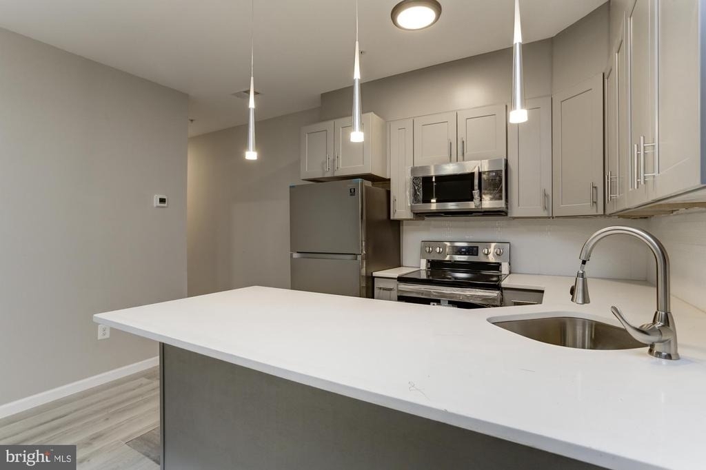 400 Highland Avenue - Photo 5