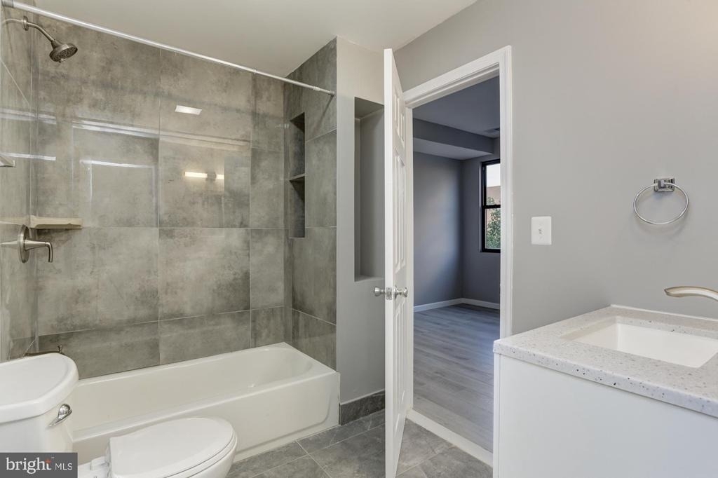 400 Highland Avenue - Photo 13