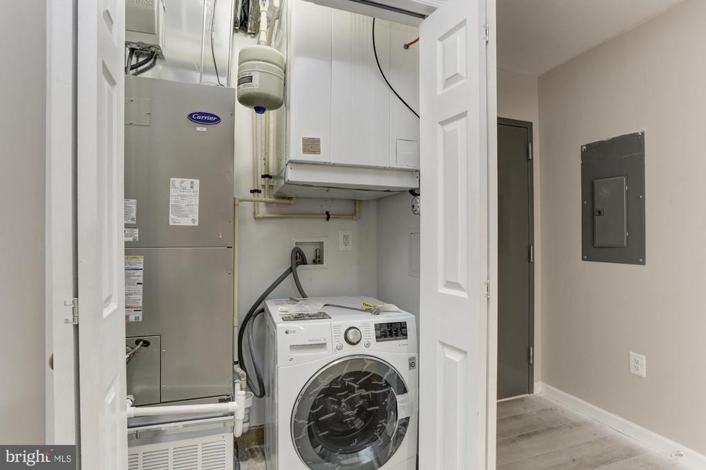 400 Highland Avenue - Photo 3