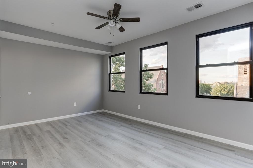 400 Highland Avenue - Photo 9