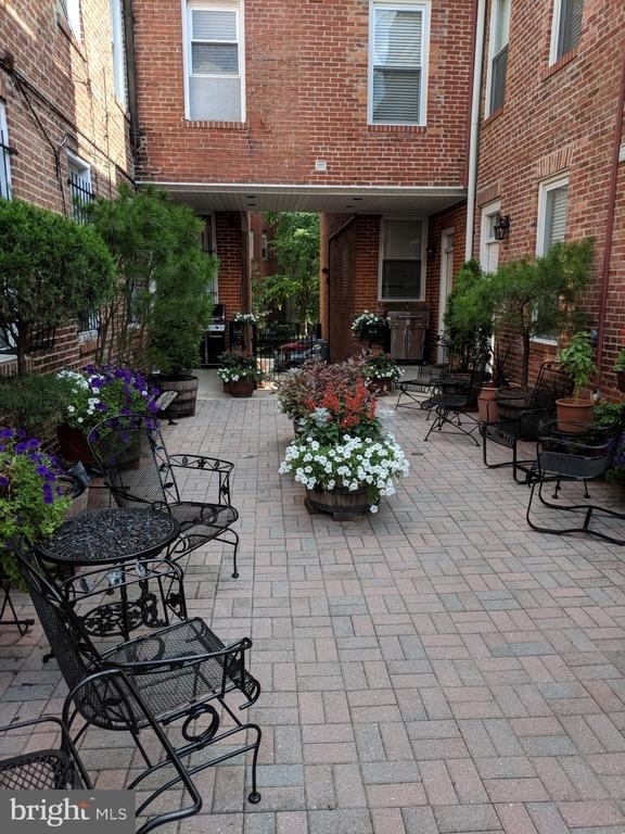 1421 Q Street Nw - Photo 1