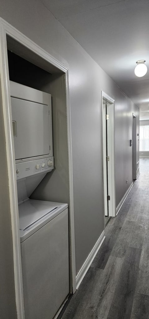 642 W 123rd Street - Photo 10