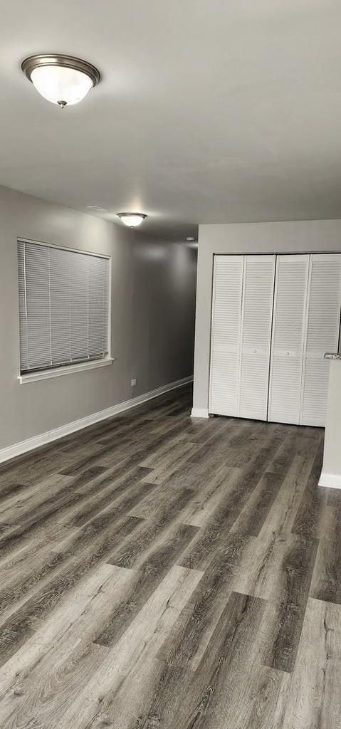 642 W 123rd Street - Photo 2