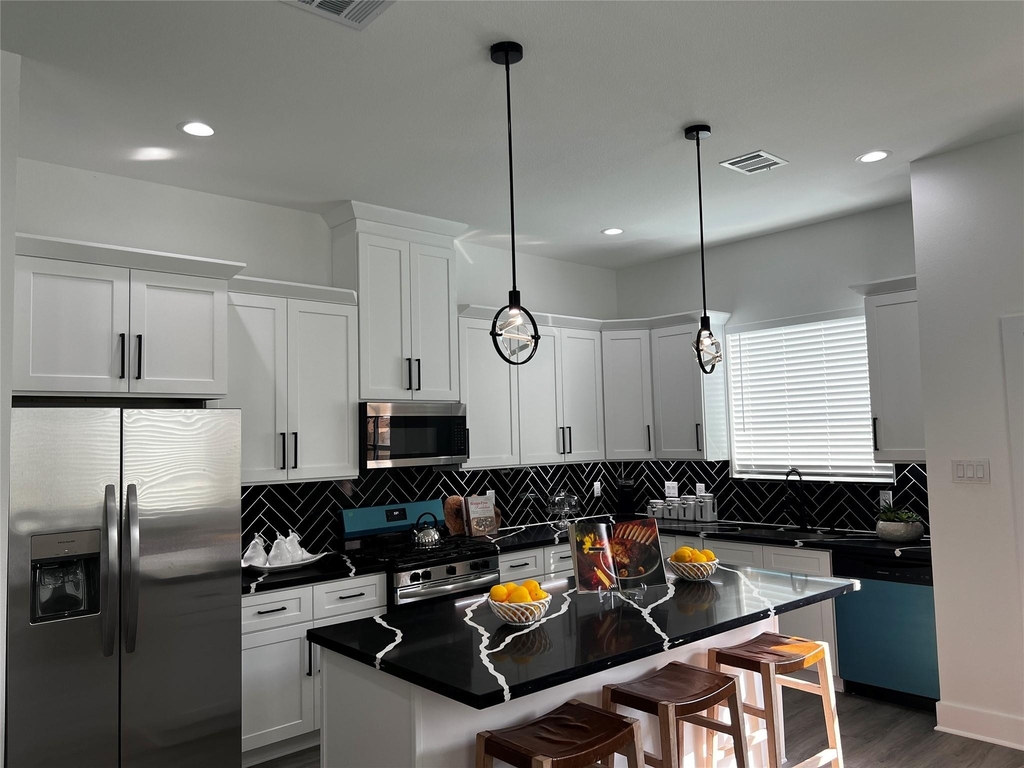 8533 Amadwe Street - Photo 14